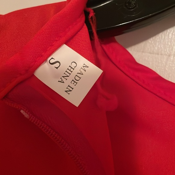 2-Small Super Mario Brothers Costume. Deluxe Mario Costume with hat and gloves - Picture 4 of 7